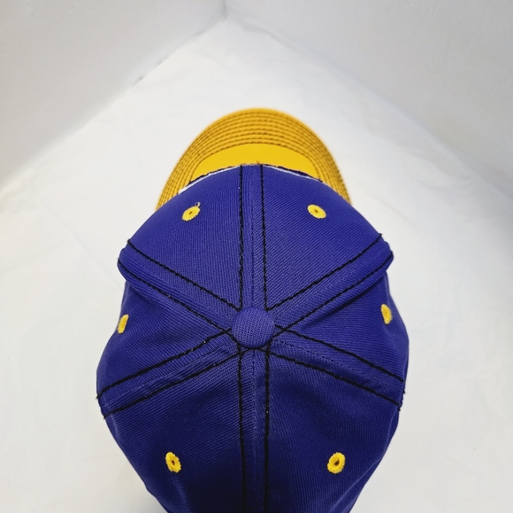 Adidas Los Angeles Lakers NBA Acrylic Team Logo Hat/Cap Size L/XL Purple/Yellow - Picture 7 of 12